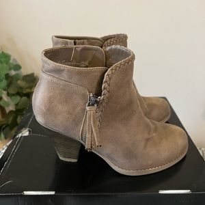TORRID TAUPE HEELED BOOTIES (SIZE 9 WIDE)
